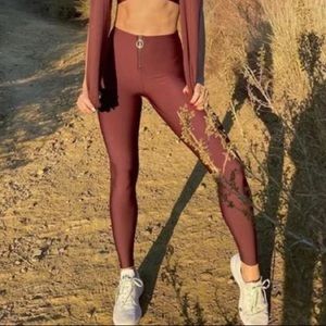 Alo Leggings